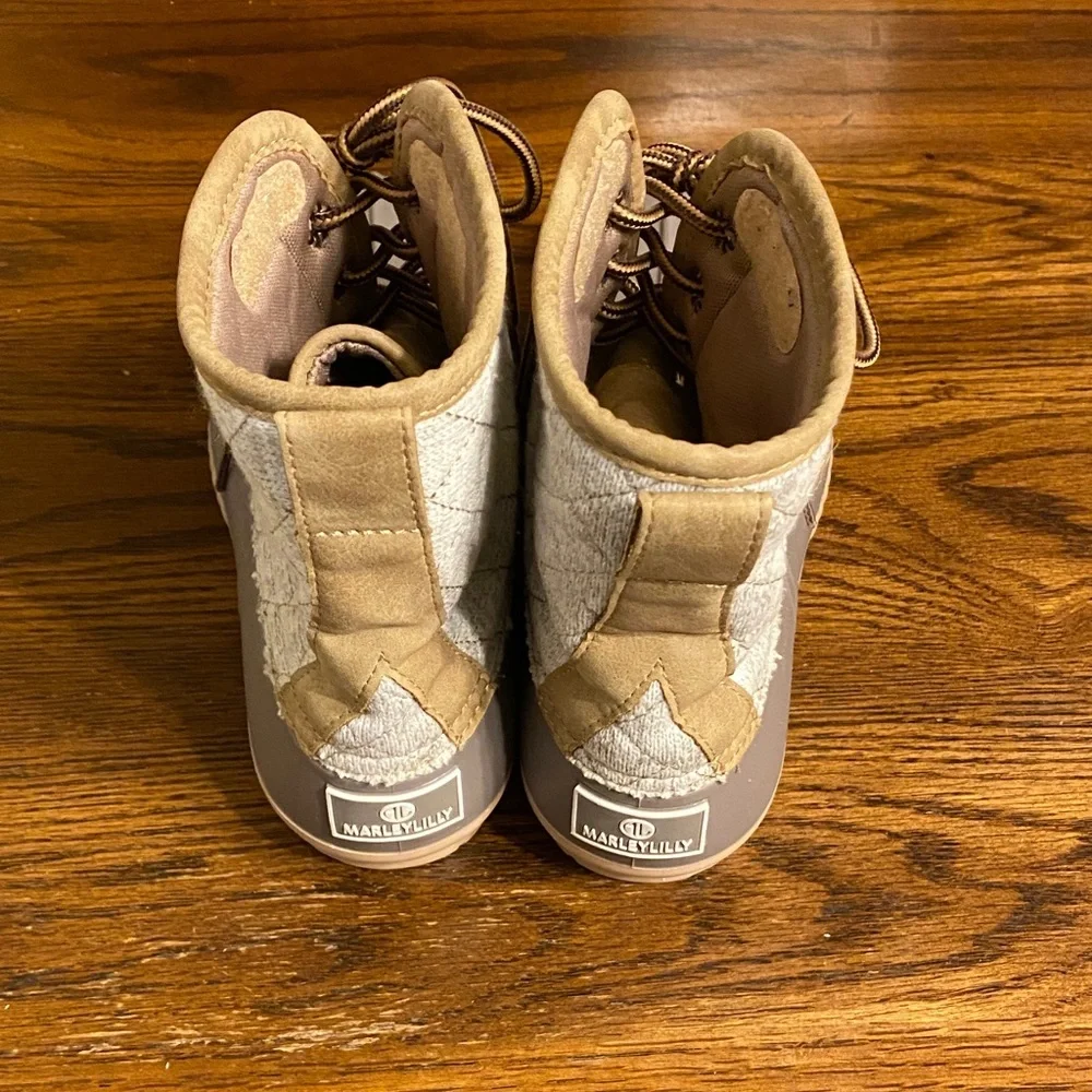 MarleyLilly Tan & Gray Duck Boots Size 8 Monogrammed ALN Winter Rain